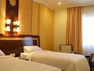 Hotel Semarak International Medan Exterior foto